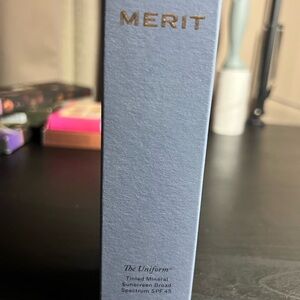 Merit Blue Tinted Mineral Sunscreen SPF 45